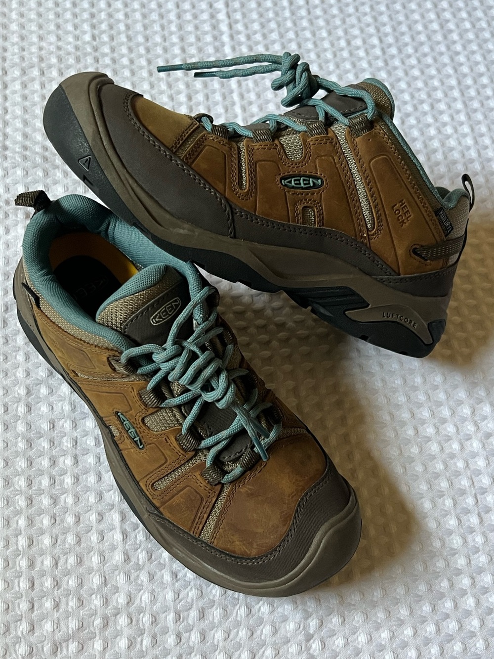 KEEN Low Cut Circadia Hiking Shoes Women’s 8